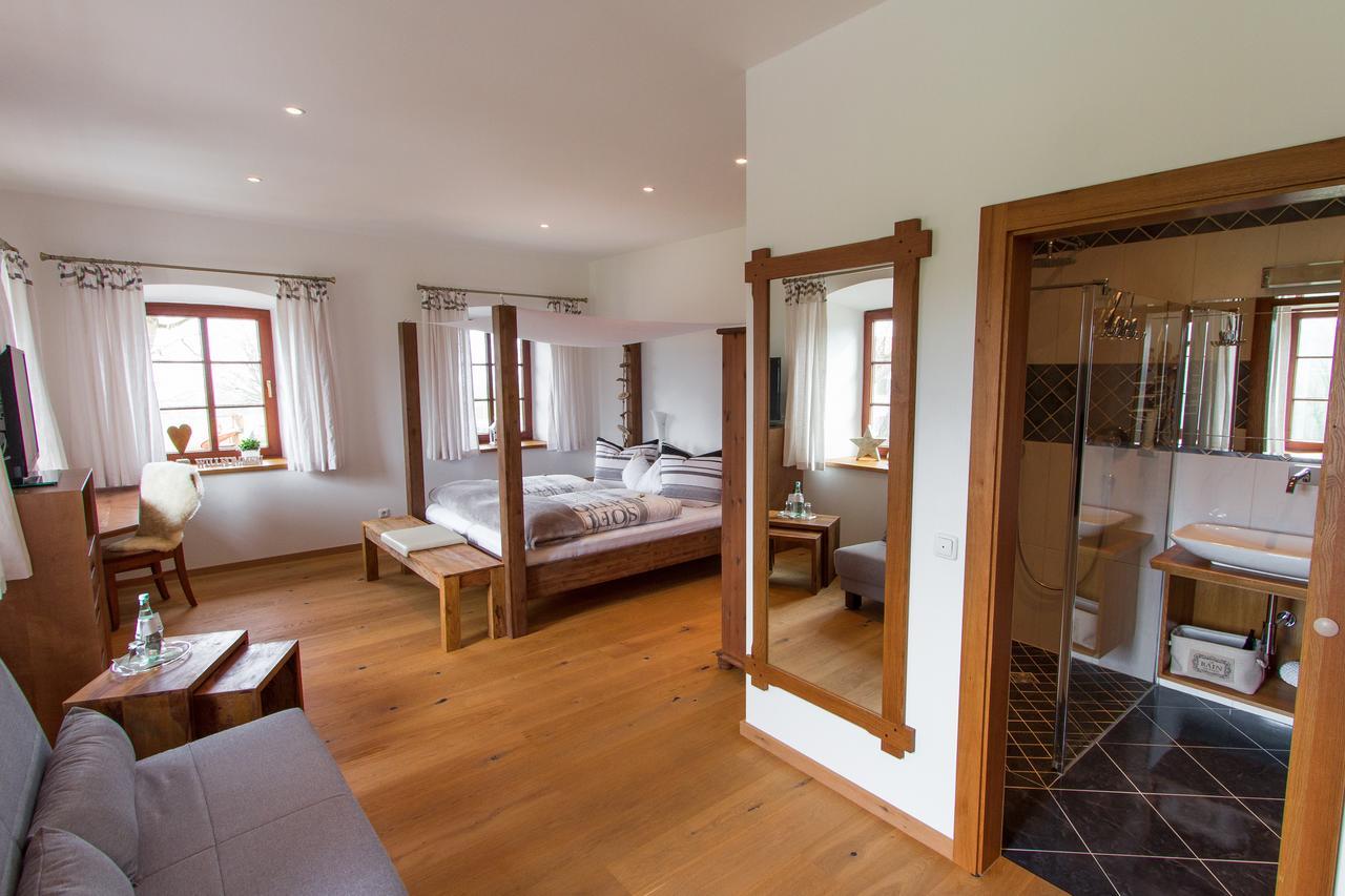 Hotel Alpenblick Riedering Εξωτερικό φωτογραφία