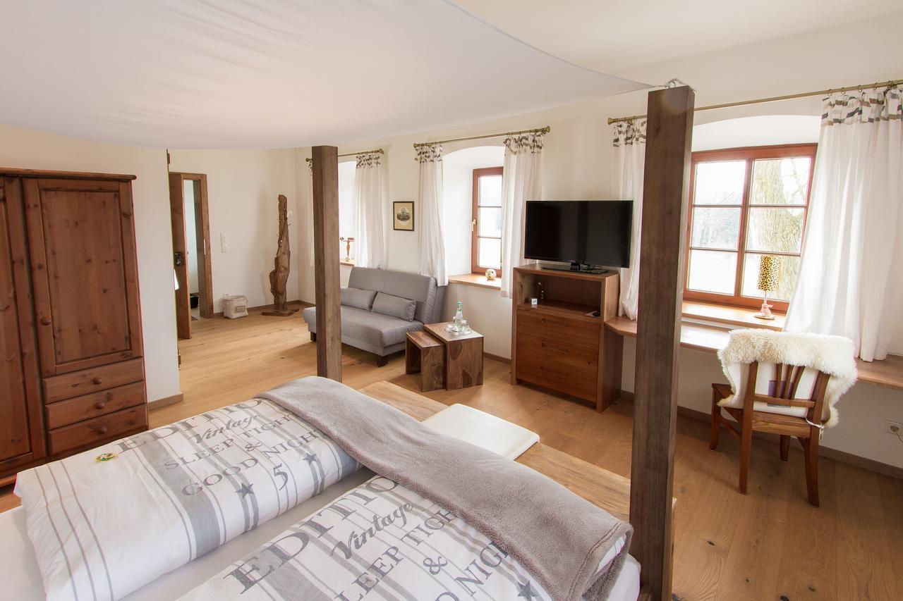 Hotel Alpenblick Riedering Εξωτερικό φωτογραφία